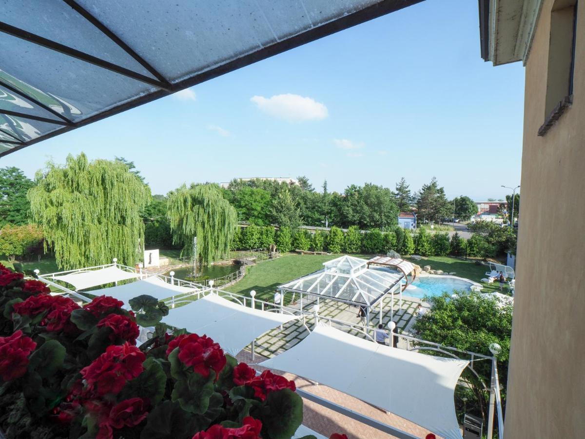 Hotel Villa Costanza Pontenure Exterior photo