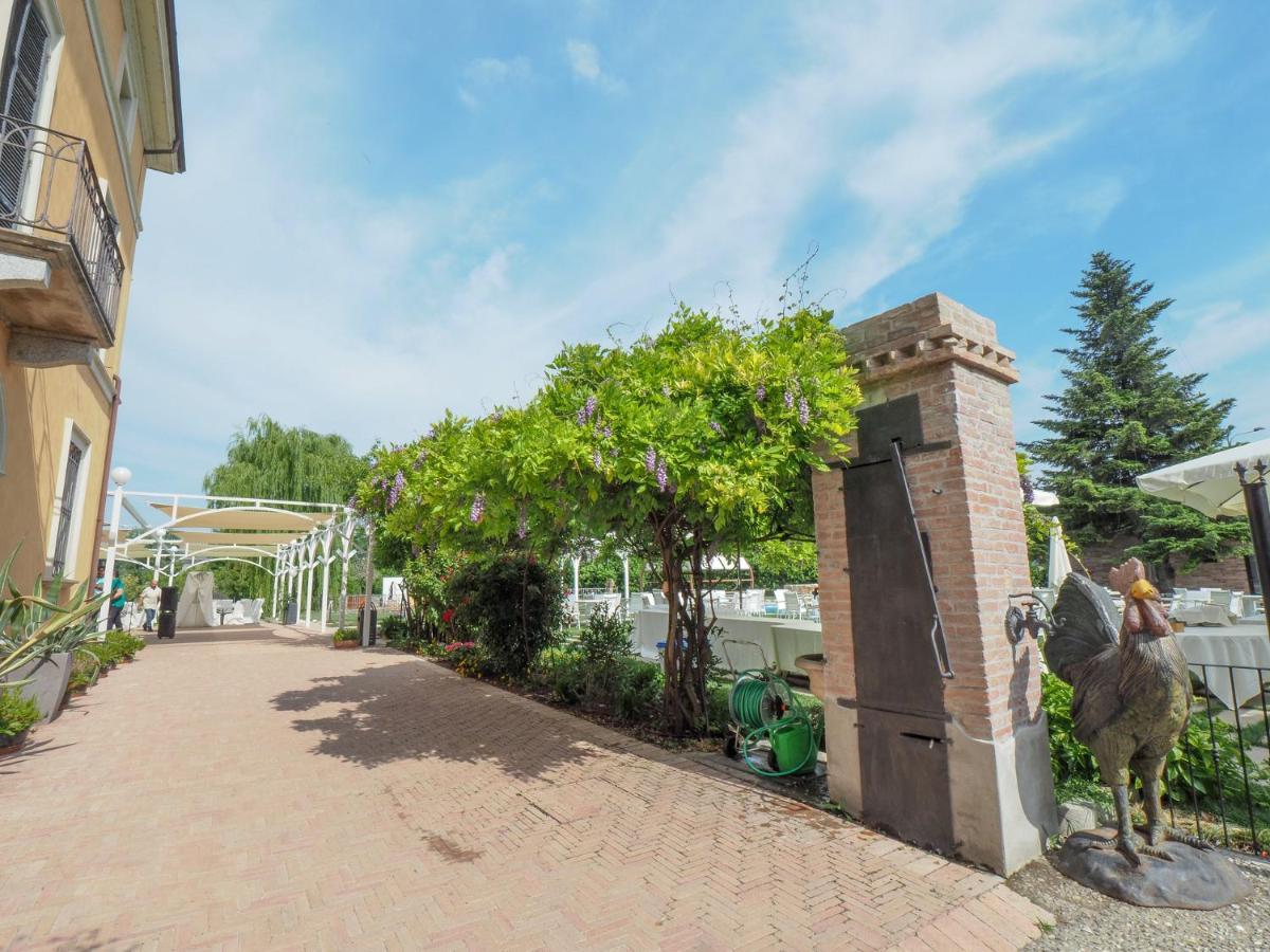 Hotel Villa Costanza Pontenure Exterior photo