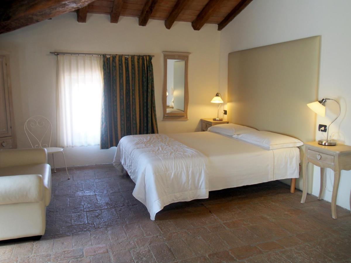 Hotel Villa Costanza Pontenure Exterior photo